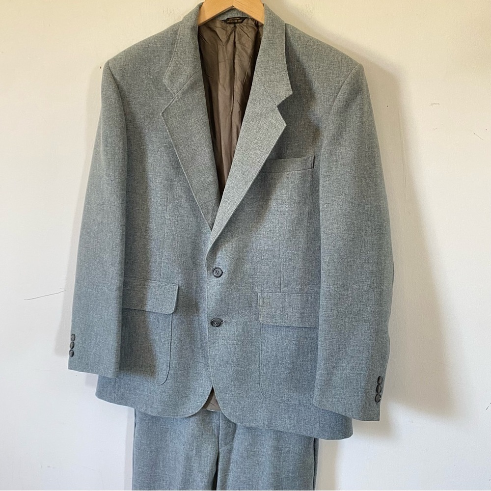 Vintage Pantsuit LEVIS Action Suit Gray Polyester Blazer Slacks Retro Mens 42R - Picture 2 of 10